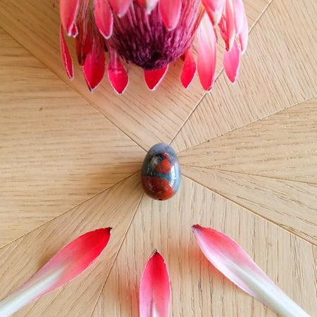 Bloodstone - petit - non troué - LIVRAISON EXPRESS - Le Temple des Oracles