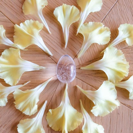 Quartz Cristal - petit - non troué - Livraison EXPRESS - Le Temple des Oracles